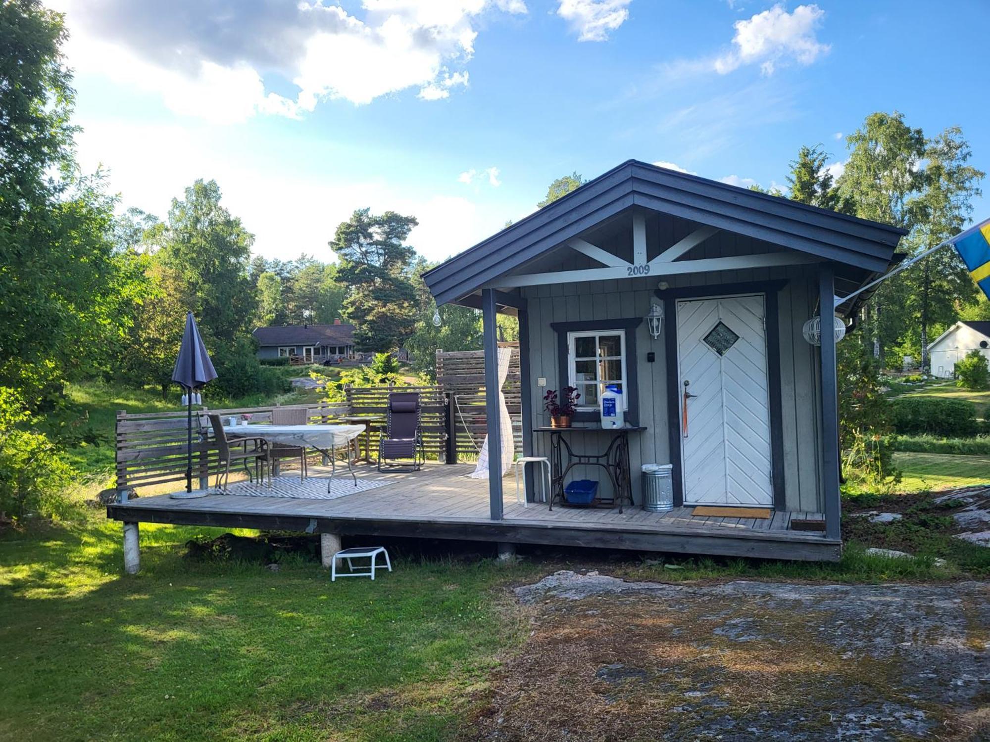 Bed and Breakfast Norrtaelje Exterior foto